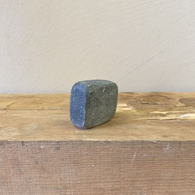SMALL GRANITE PEBBLE (galet granit petit modèle)