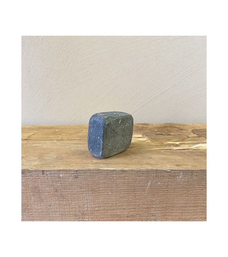 GALET DE GRANIT PETIT MODÈLE