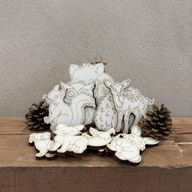10 WOODEN CREATIONS TO...
